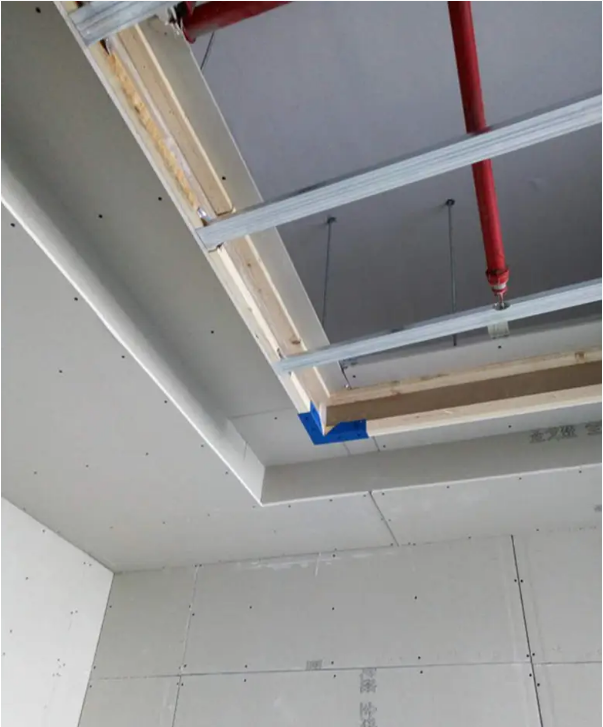 網慧驗房師：石膏板吊頂哪些不能省，施工注意要點，防止問題不斷